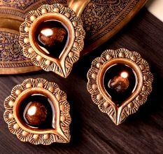 Brass Bud Shaped Decorative Border Diwali Diya Pack of 3